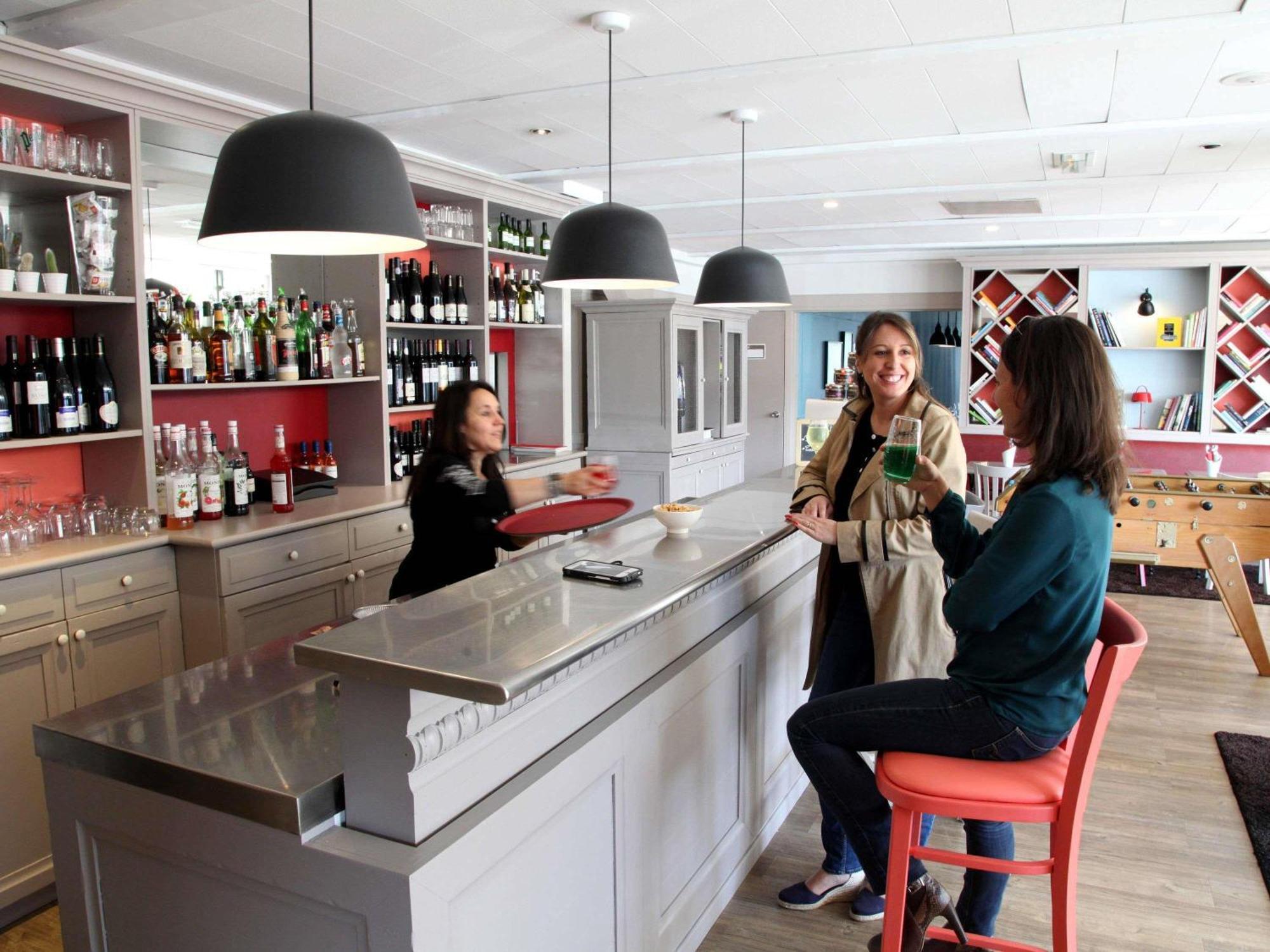 Отель Ibis Nantes La Beaujoire Parc Expo Экстерьер фото